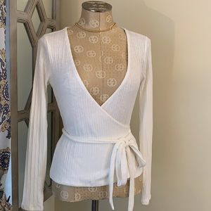 Forever 21 White wrap Knit top new Sz M